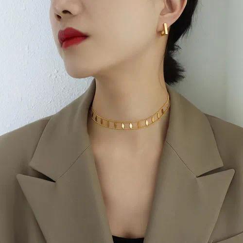 Geometric Choker