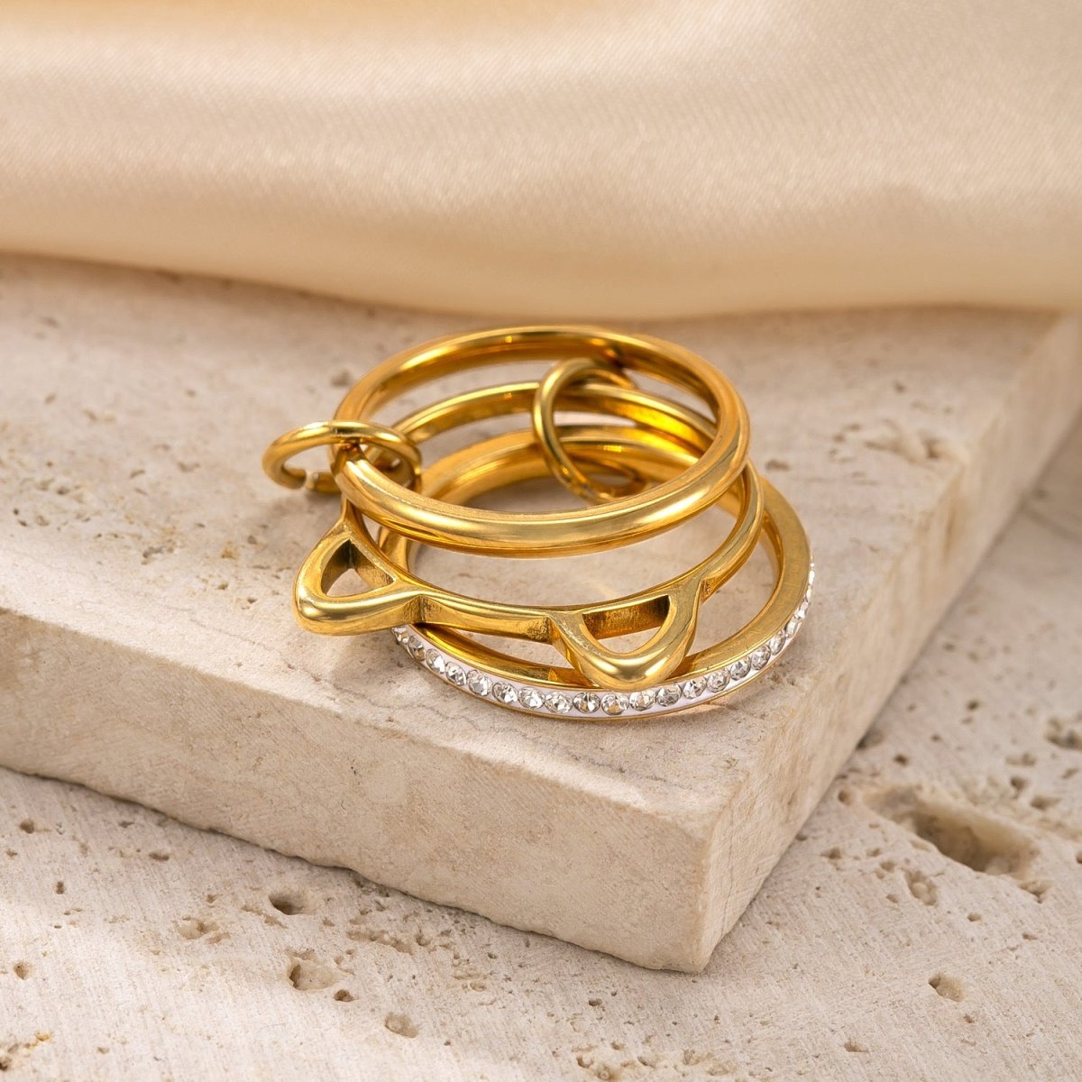 Whisker Charm Stack Ring - Zoene Jewels